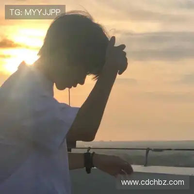 钟起越